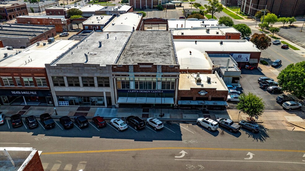 318 Dewey Ave. Oklahoma, Bartlesville, OK for sale - Building Photo - Image 2 of 52