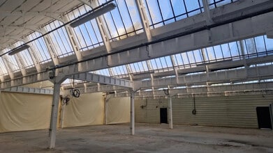 Flex in Décines-Charpieu for sale Building Photo- Image 2 of 6