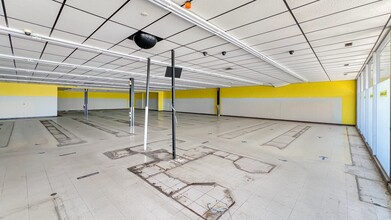 1925-2141 S Main St, Morton, IL for lease Interior Photo- Image 1 of 5