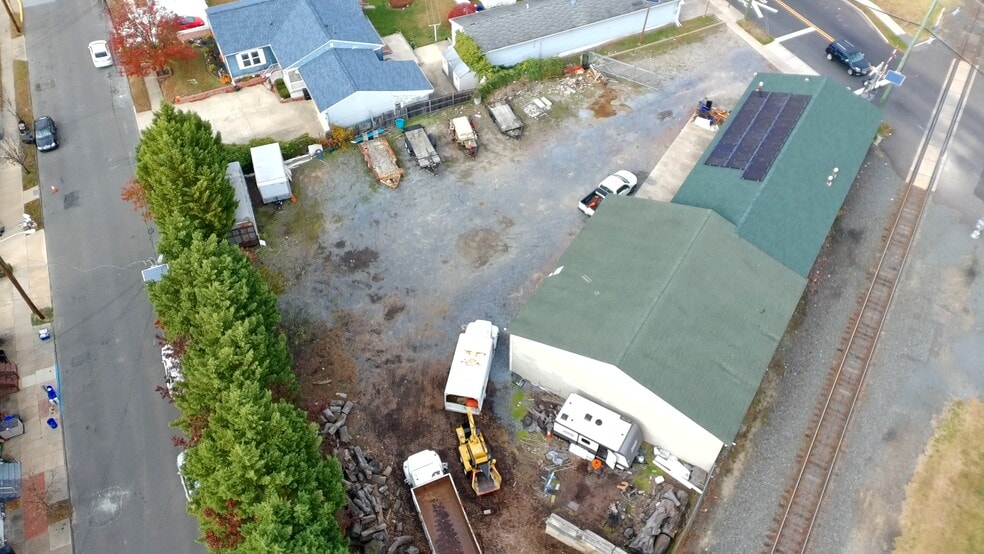 750 Market st, Gloucester City, NJ for lease - Commercial Listing Video - Image 2 of 8