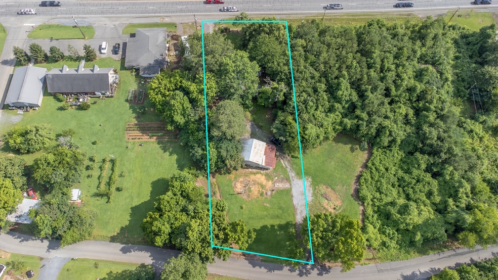 3331 Chatsworth Rd Se, Dalton, GA for sale - Primary Photo - Image 1 of 8