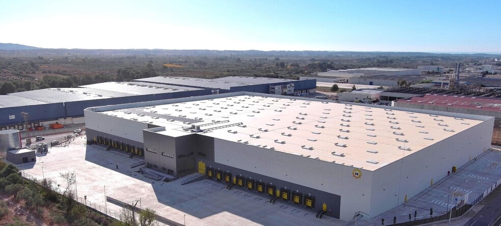 Carrer Artesans, 95, Valls, Tarragona for lease - Building Photo - Image 1 of 6