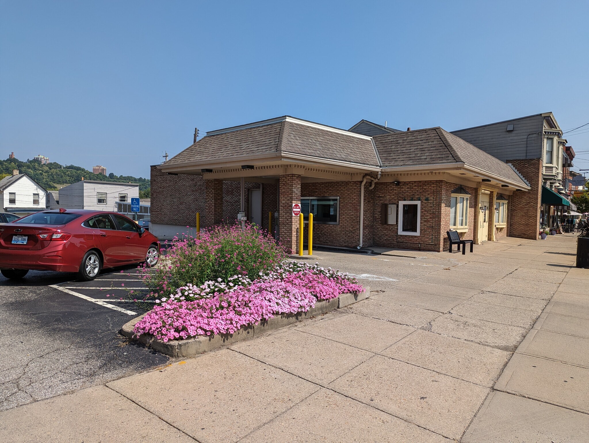 331 Fairfield Ave, Bellevue, KY 41073 Retail for Lease