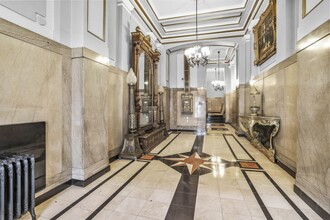 343 3rd St, Baton Rouge, LA for lease Lobby- Image 1 of 19