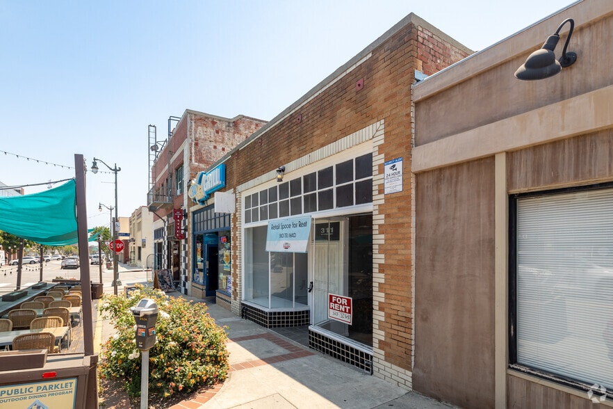 309 W 7th St, San Pedro, CA for lease - Building Photo - Image 1 of 6