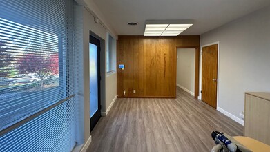 1717 Olympia Way, Longview, WA for lease Interior Photo- Image 1 of 8