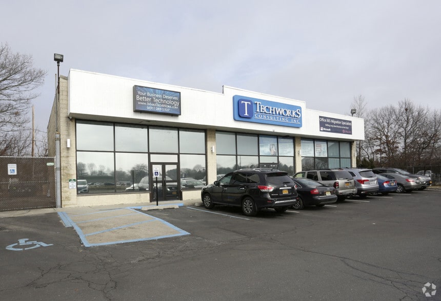 4551 Sunrise Hwy, Bohemia, NY for sale - Primary Photo - Image 1 of 1