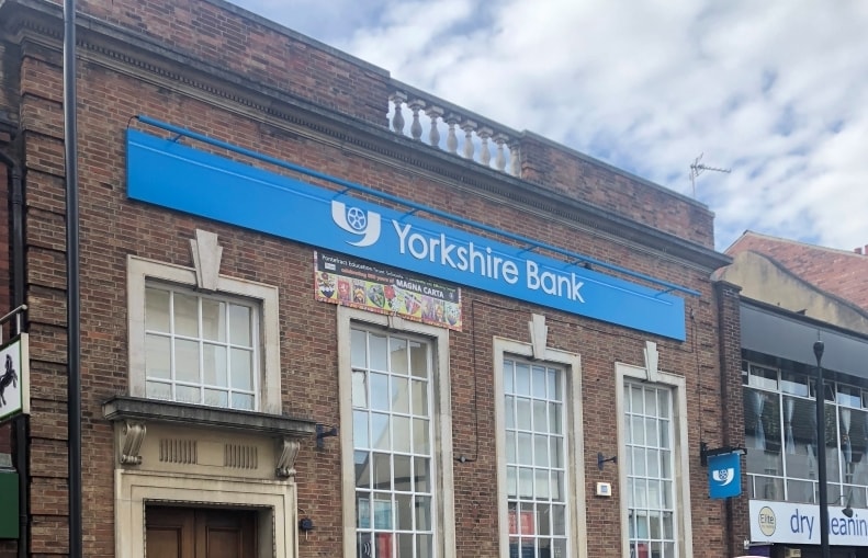 25 Ropergate, Pontefract for sale - Primary Photo - Image 1 of 1