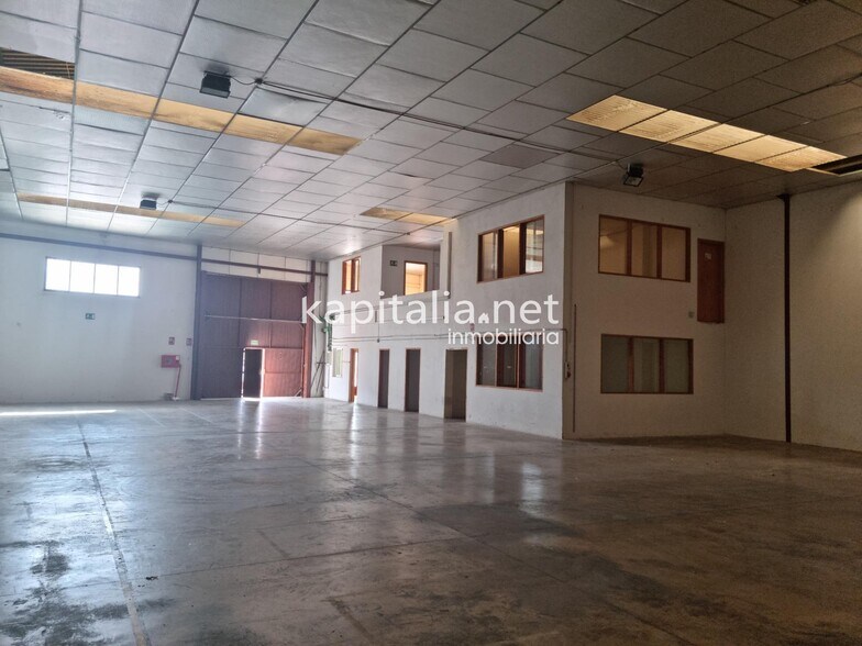 Industrial in Valencia de Alcántara for lease - Building Photo - Image 3 of 6