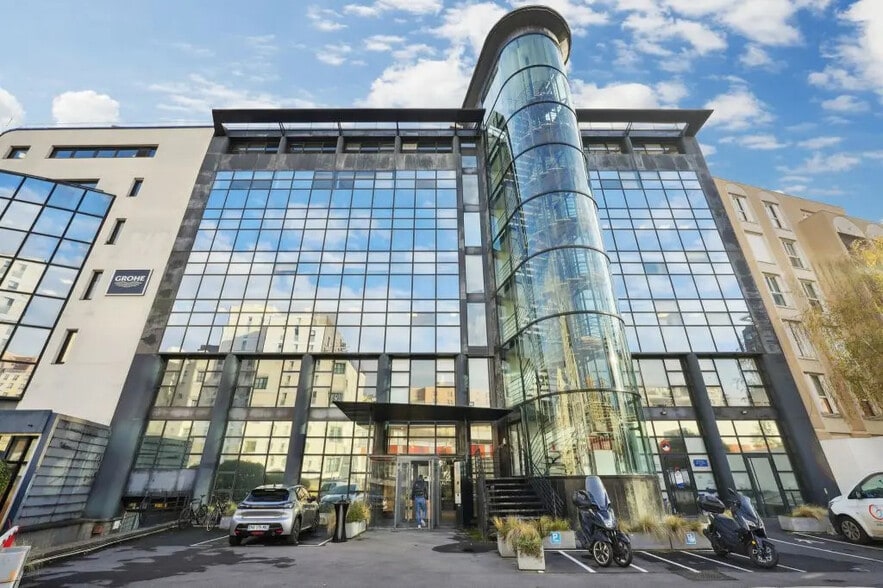 56-58 Boulevard De La Mission Marchand, Courbevoie for lease - Building Photo - Image 1 of 9