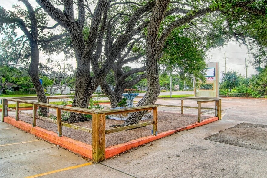 4061 Highway 35 N, Rockport, TX for sale - Building Photo - Image 2 of 18