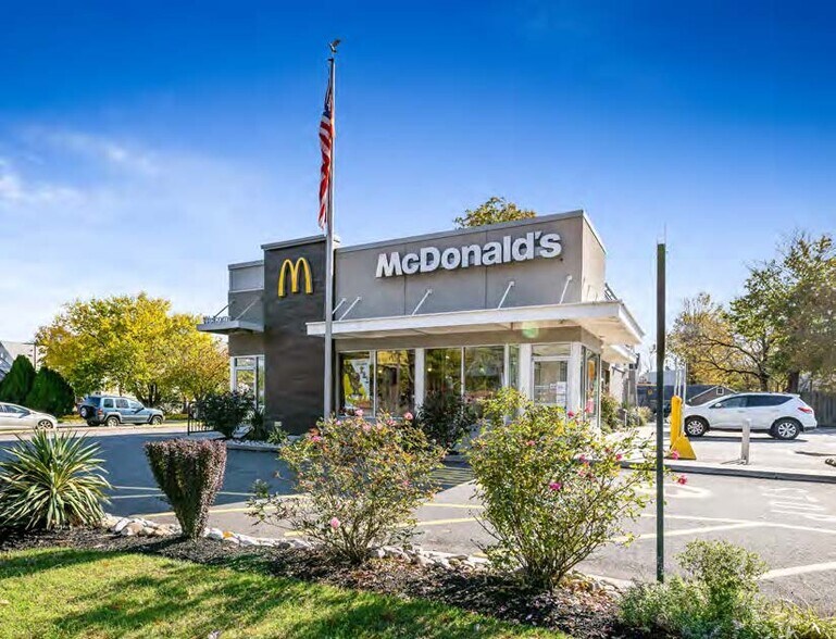 107 W Edgar Rd, Linden, NJ for sale - Building Photo - Image 1 of 1