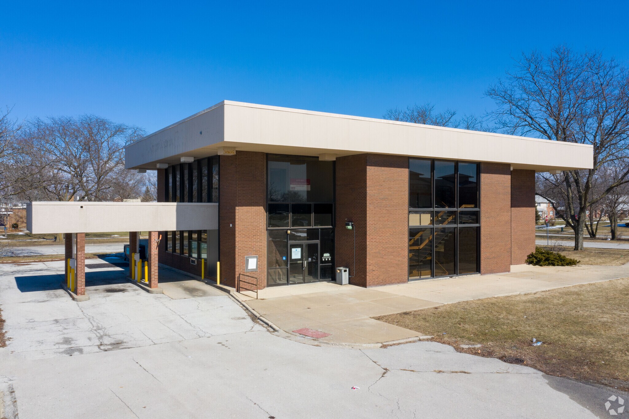 202 Forest Blvd, Park Forest, IL for sale Primary Photo- Image 1 of 1