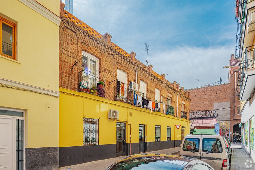 Calle de Villaamil, 4, Madrid, Madrid for sale - Building Photo - Image 2 of 3