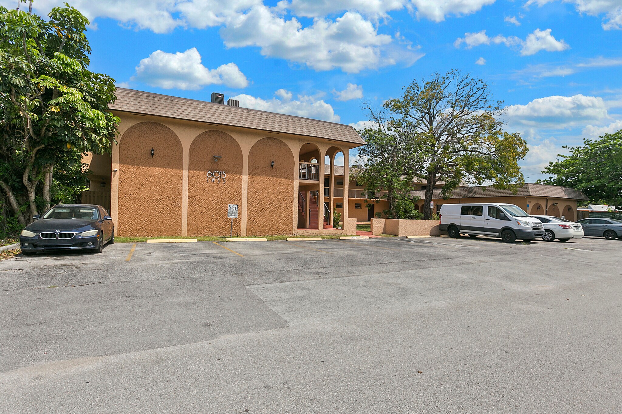 6015 SW 33rd St, Miramar, FL for sale Building Photo- Image 1 of 1