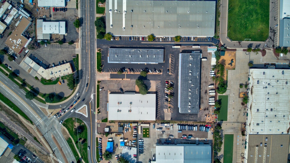 1420-1440 Nelson Rd For Sale portfolio of 3 properties for sale on LoopNet.com - Building Photo - Image 3 of 6