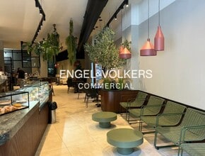 Retail in Barcelona, Barcelona for lease Interior Photo- Image 1 of 6