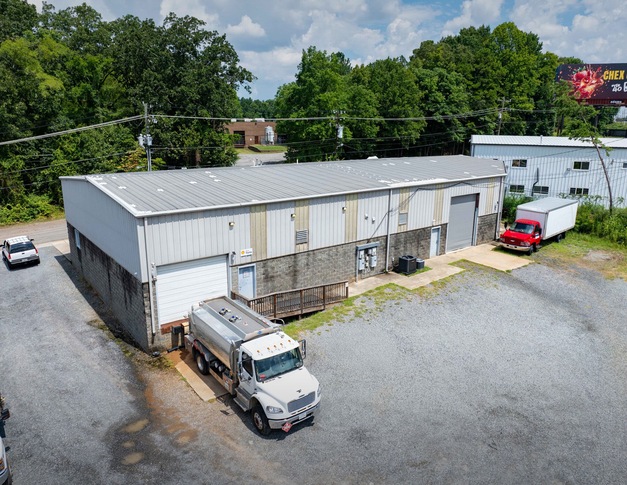 5317 Marshall Air Dr, Charlotte, NC for lease Building Photo- Image 1 of 6