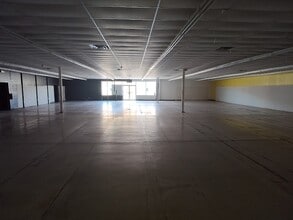 21-27 Cedar Pointe Drive, Owingsville, KY for sale Interior Photo- Image 2 of 2