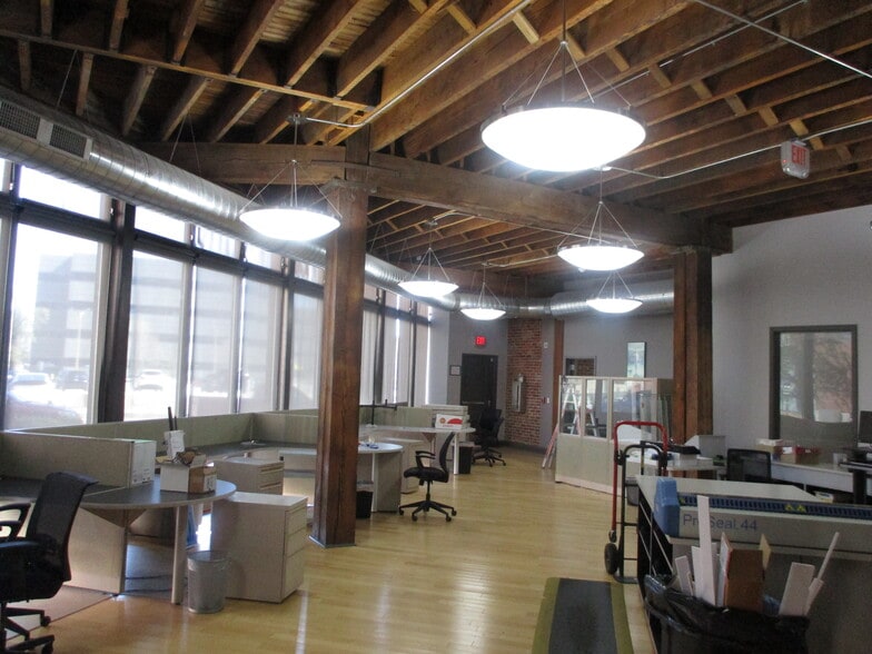 614 N 11th St, Saint Louis, MO for sale - Interior Photo - Image 3 of 12