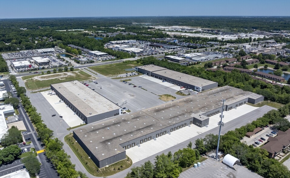 4161 E 96th St, Indianapolis, IN for lease - Building Photo - Image 1 of 2