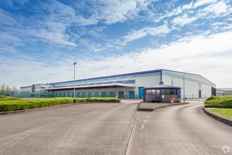 Western Approach Distribu, Severn Beach for sale - Primary Photo - Image 1 of 1