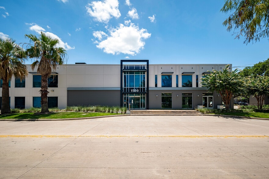 1500 McGowen St, Houston, TX for lease - Building Photo - Image 1 of 29