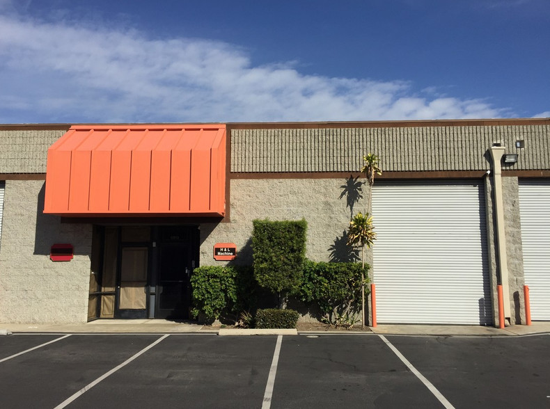 13966-13982 S Van Ness Ave, Gardena, CA for lease - Building Photo - Image 2 of 4