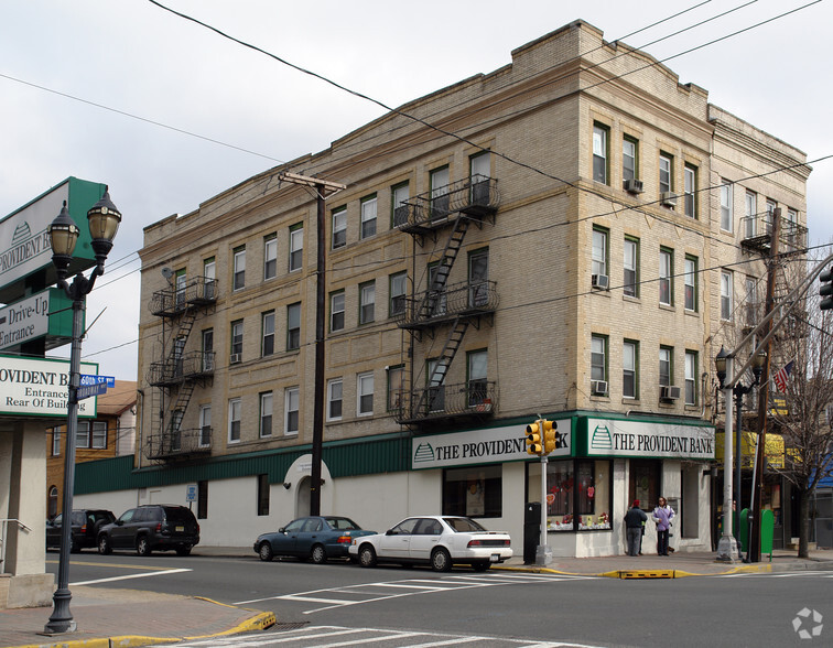 6002 Broadway, West New York, NJ for sale - Primary Photo - Image 1 of 1