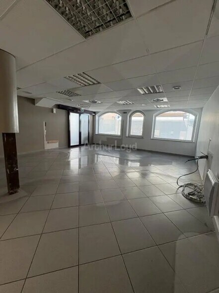 Retail in Hochfelden for sale - Building Photo - Image 2 of 8