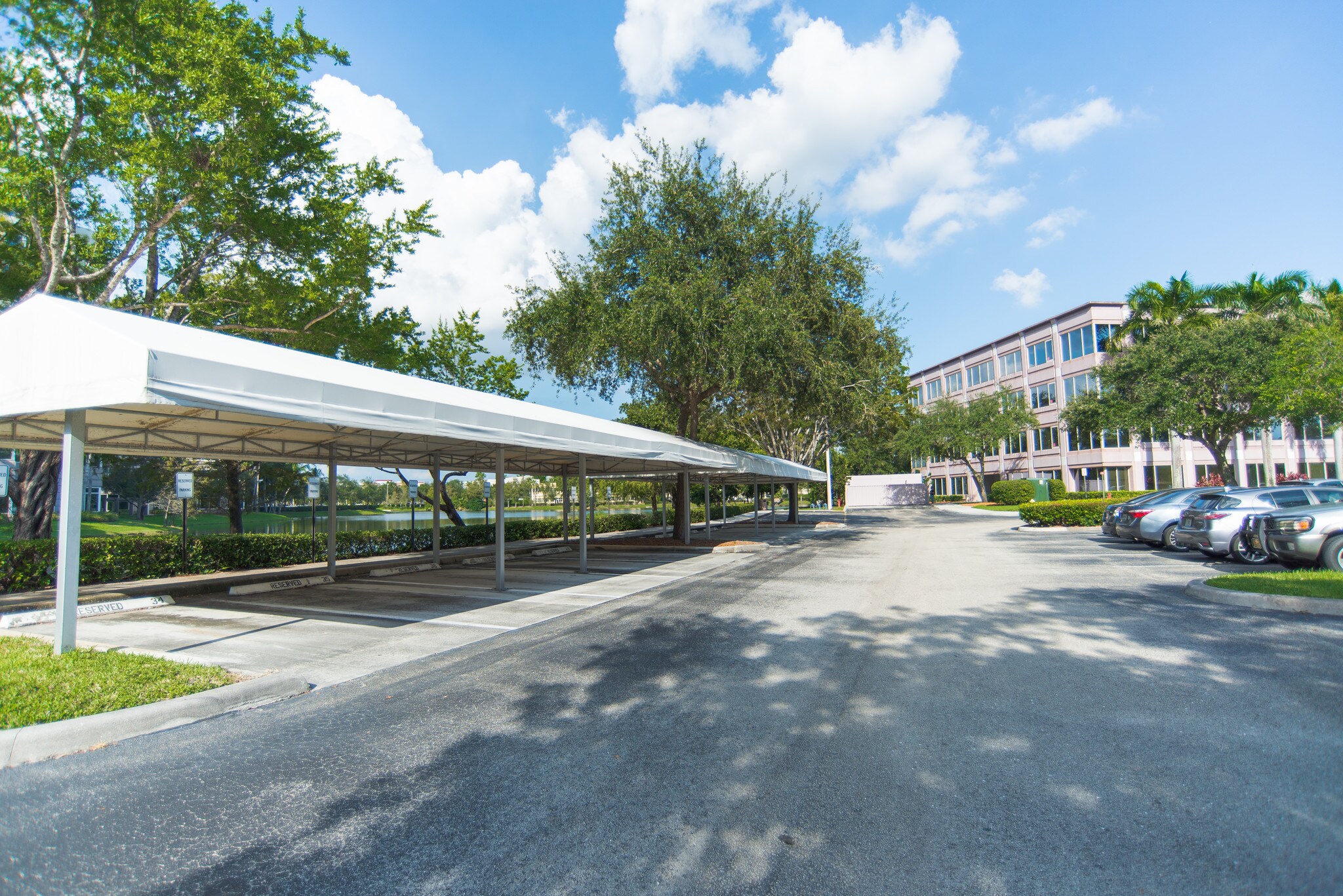 8201 Peters Rd, Plantation, FL 33324 Crossroads I