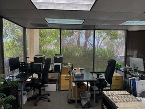 31304-31348 Via Colinas, Westlake Village, CA for lease Interior Photo- Image 2 of 6