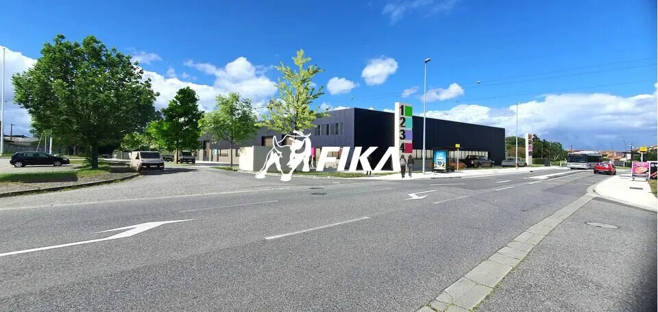 Flex in PORTET-SUR-GARONNE for sale - Building Photo - Image 2 of 5