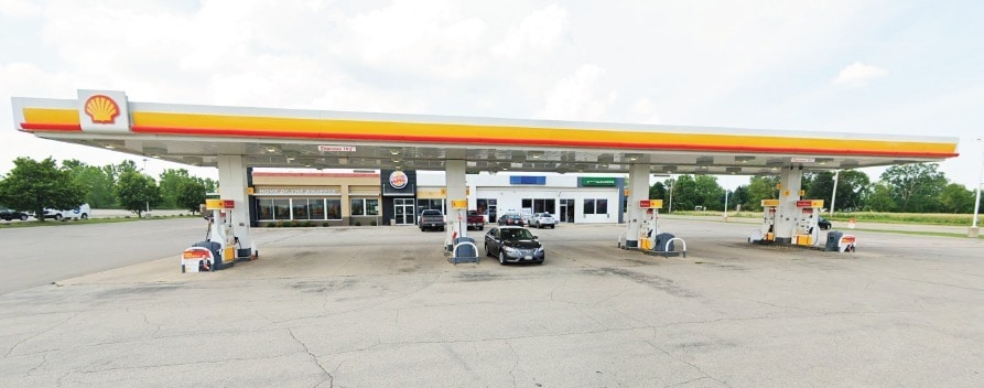 Gas station and car wash portfolio of 2 properties for sale on LoopNet.com - Primary Photo - Image 1 of 7