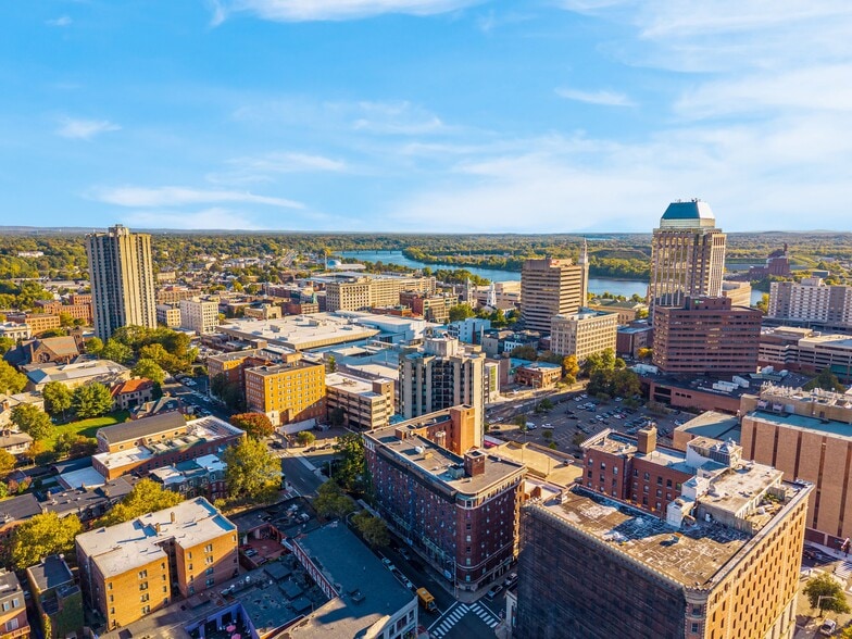 122 Chestnut St, Springfield, MA for sale - Building Photo - Image 3 of 12