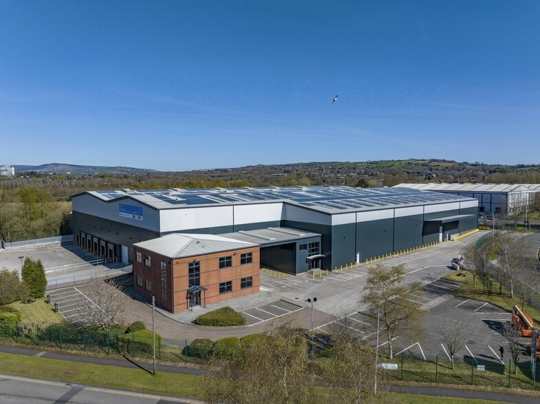 Bredbury Park Way, Stockport for lease - Building Photo - Image 1 of 12