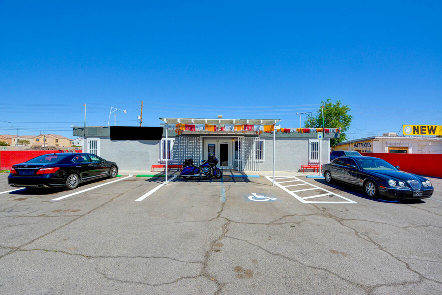 1546 N Nellis Blvd, Las Vegas, NV for sale - Primary Photo - Image 1 of 1