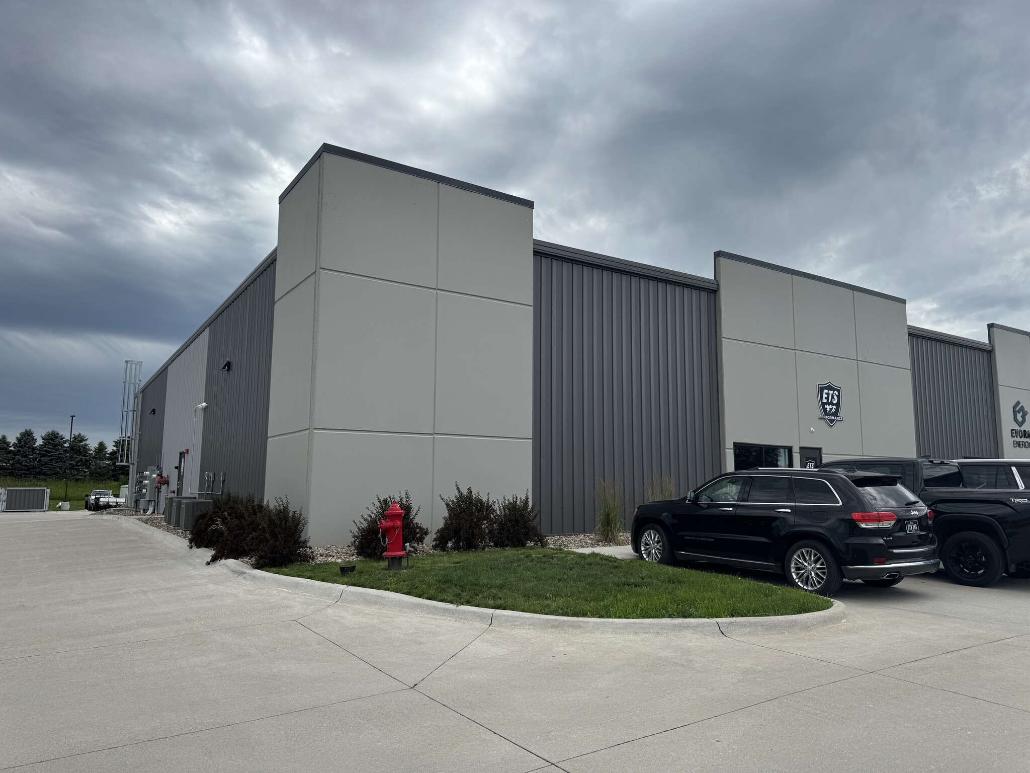 4405 SE Beisser Dr, Grimes, IA for lease Building Photo- Image 1 of 4