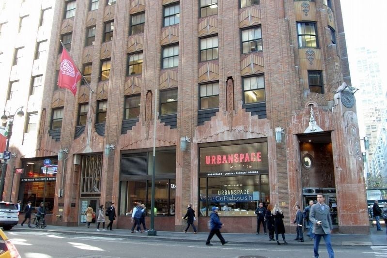 570 Lexington Ave, New York, NY for lease - Building Photo - Image 2 of 4