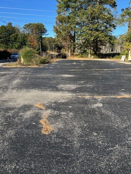 123-125 Mendon St, Bellingham, MA for sale - Building Photo - Image 3 of 6