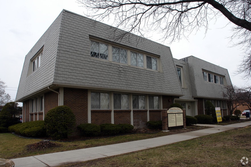 22725 Greater Mack Ave, Saint Clair Shores, MI for sale - Primary Photo - Image 1 of 3