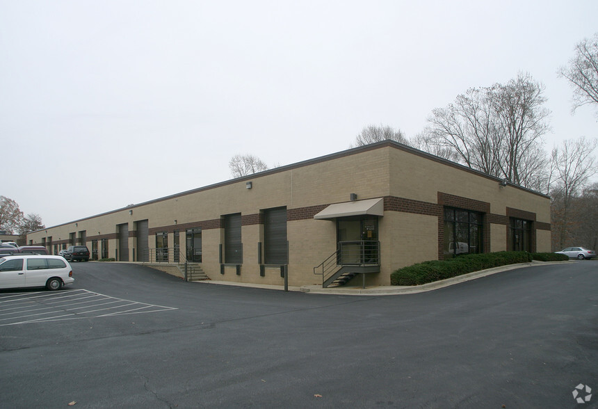 2147 Priest Bridge Dr, Crofton, MD for lease - Building Photo - Image 2 of 3