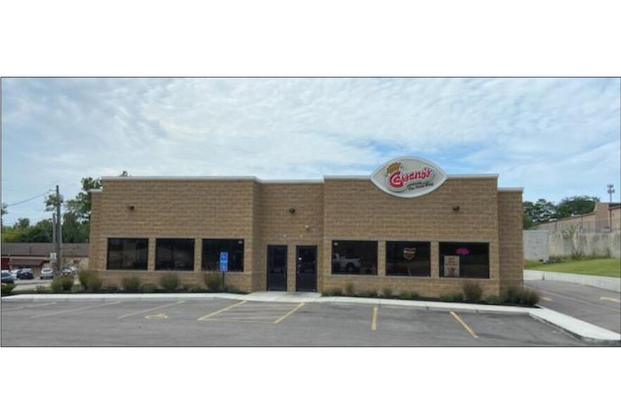 901 N Bechtle Ave, Springfield, OH for lease - Building Photo - Image 1 of 2