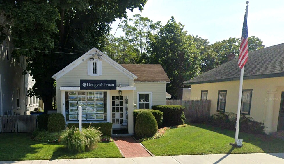 134 Jessup Ave, Quogue, NY for lease - Building Photo - Image 1 of 4