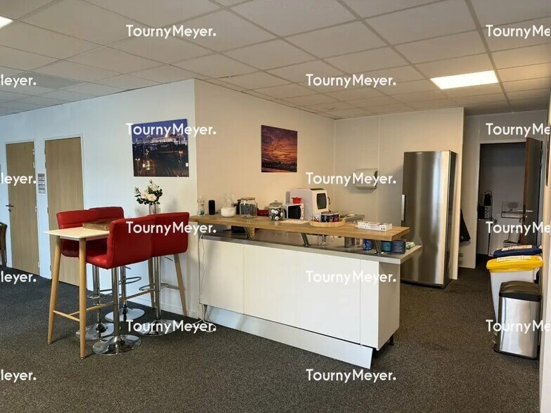 Office in Saint-Herblain for sale - Interior Photo - Image 3 of 5