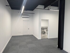 6428 Davis Blvd, North Richland Hills, TX for lease Interior Photo- Image 1 of 3