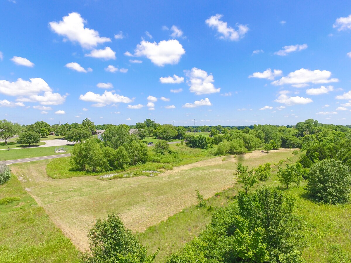 700 S US Highway 77, Noble, OK 73068