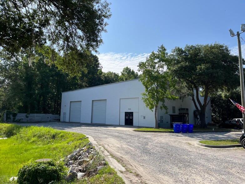 3337 Business Cir, North Charleston, SC for lease - Building Photo - Image 2 of 4