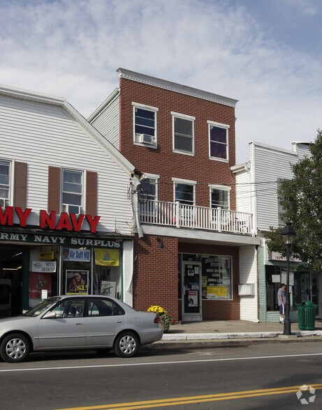 1610 Main St, Port Jefferson, NY for lease - Building Photo - Image 2 of 6