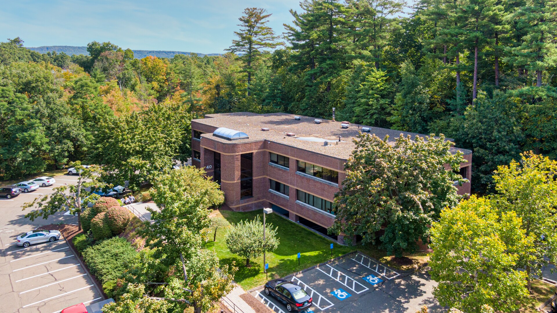 40 Dale Rd, Avon, CT 06001 OfficeMedical for Lease